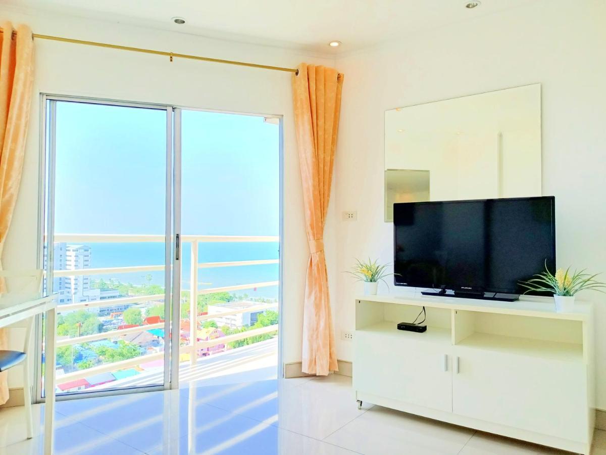 Sea View Beachfront Condos Pattaya Jomtien Beach Exterior photo
